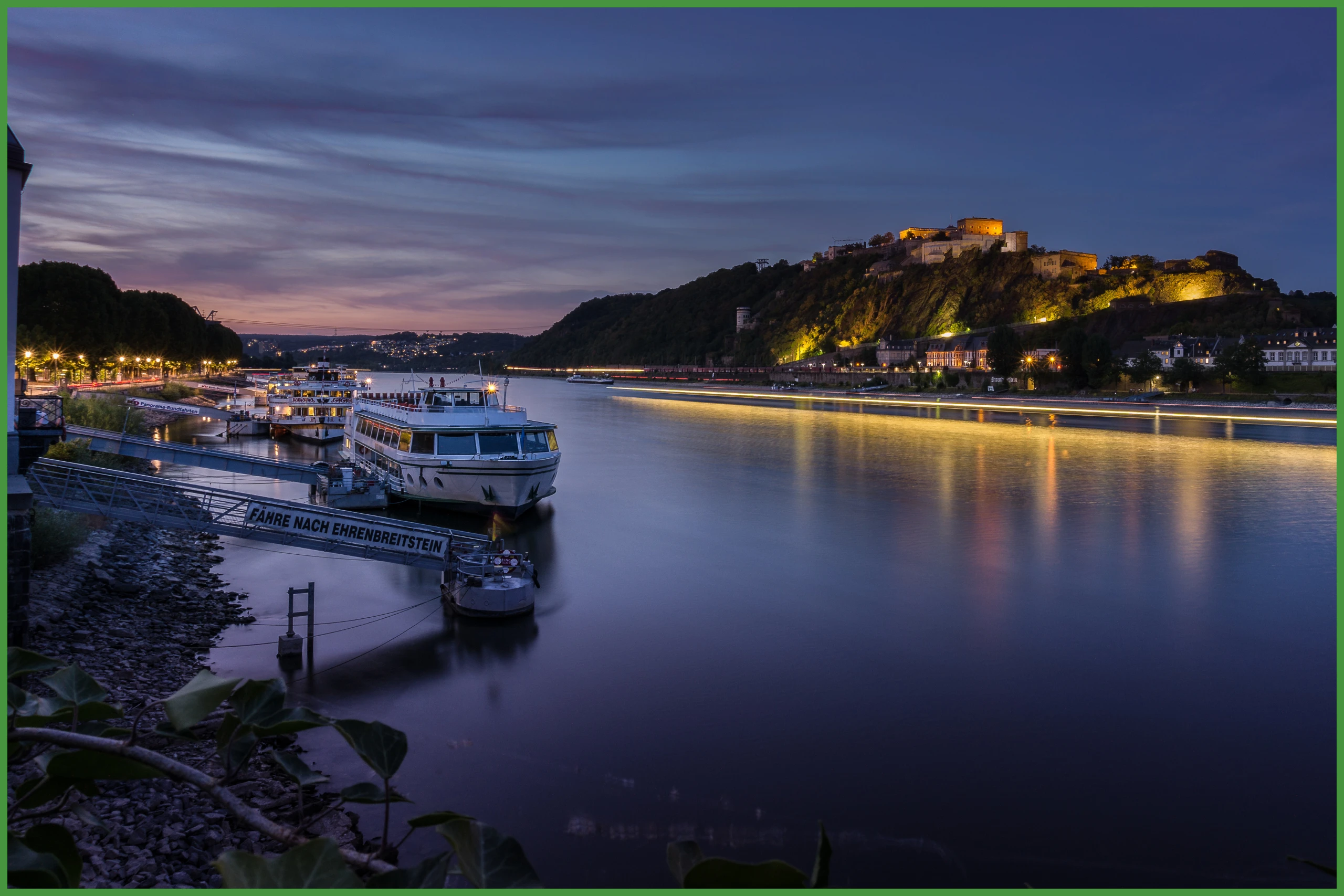 Rhein bei Nacht